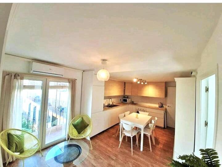 Roberta'S Guest House Sevilla Bagian luar foto