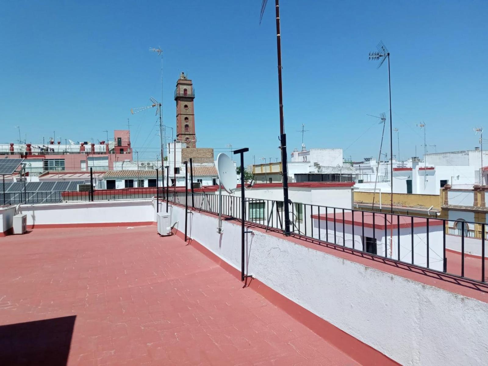 Roberta'S Guest House Sevilla Bagian luar foto