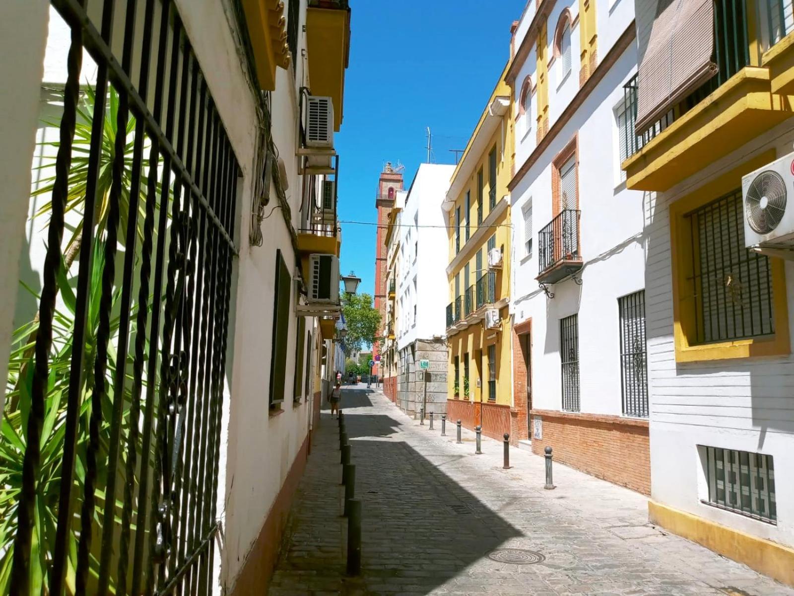 Roberta'S Guest House Sevilla Bagian luar foto