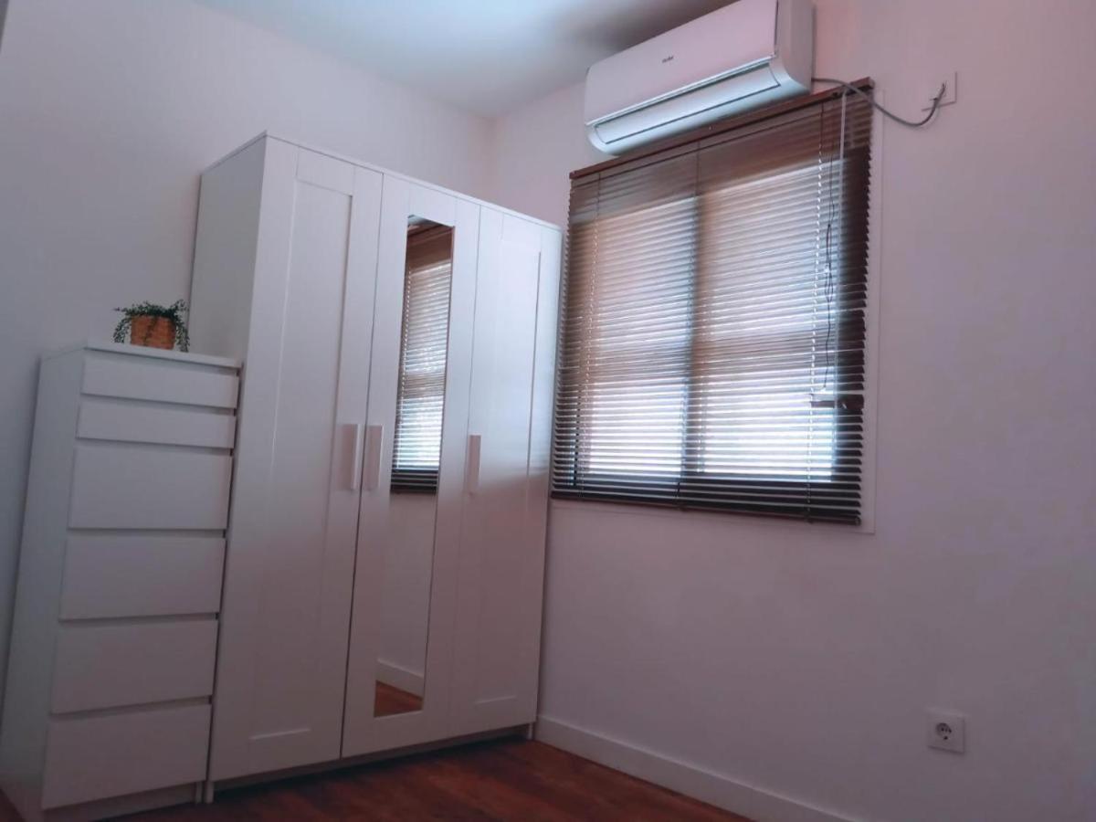 Roberta'S Guest House Sevilla Bagian luar foto