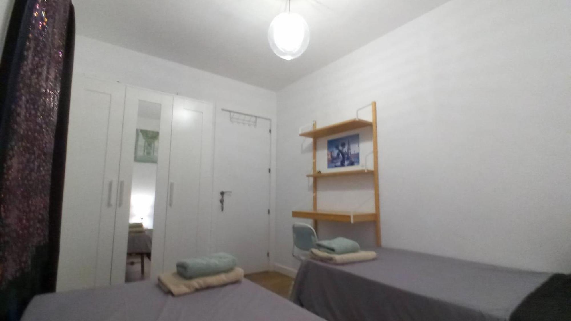 Roberta'S Guest House Sevilla Bagian luar foto
